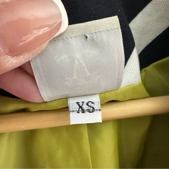 Virginia Taylor Abstract Black White Belted Jacket XS Artwear Statement Chic - Picture 8 of 10